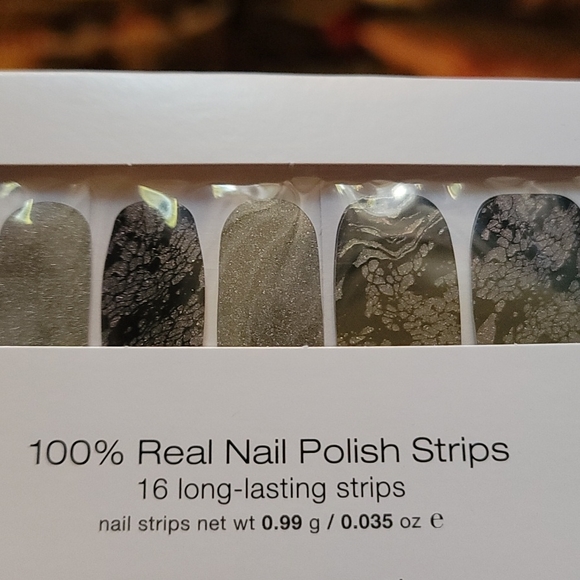 Color street "Magic Potion " nail polish set. - Picture 3 of 3